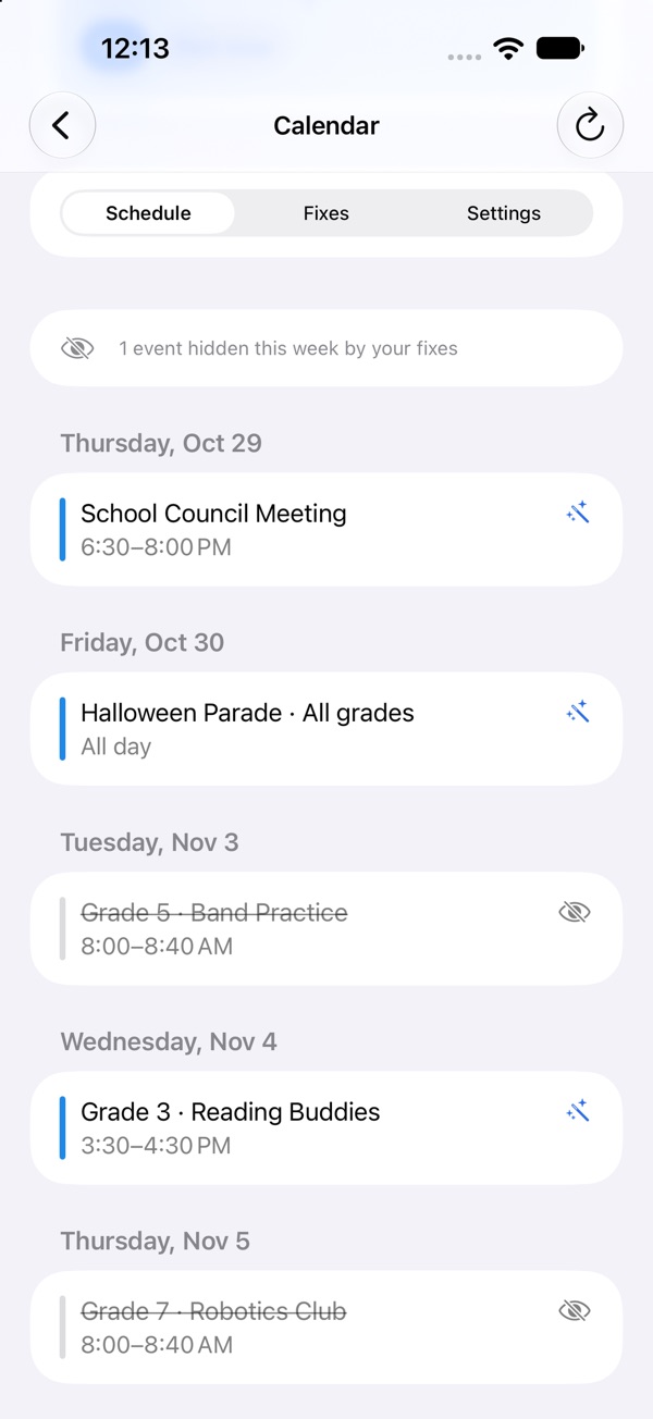 Un calendrier scolaire où les activités des autres niveaux sont barrées et masquées (capture en anglais)
